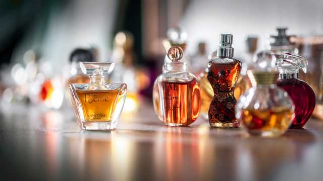 تولید و پخش اسانس‌های صنعتی و عطری با کیفیت برتر