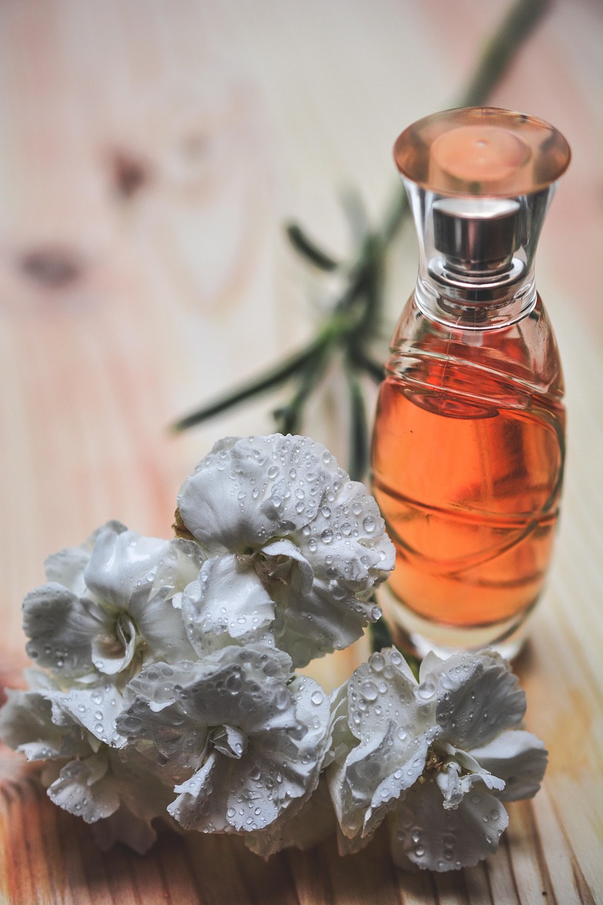 خرید شیشه عطر خالی دیجی کالا؛ آیا گزینه مقرون‌به‌صرفه‌ای است