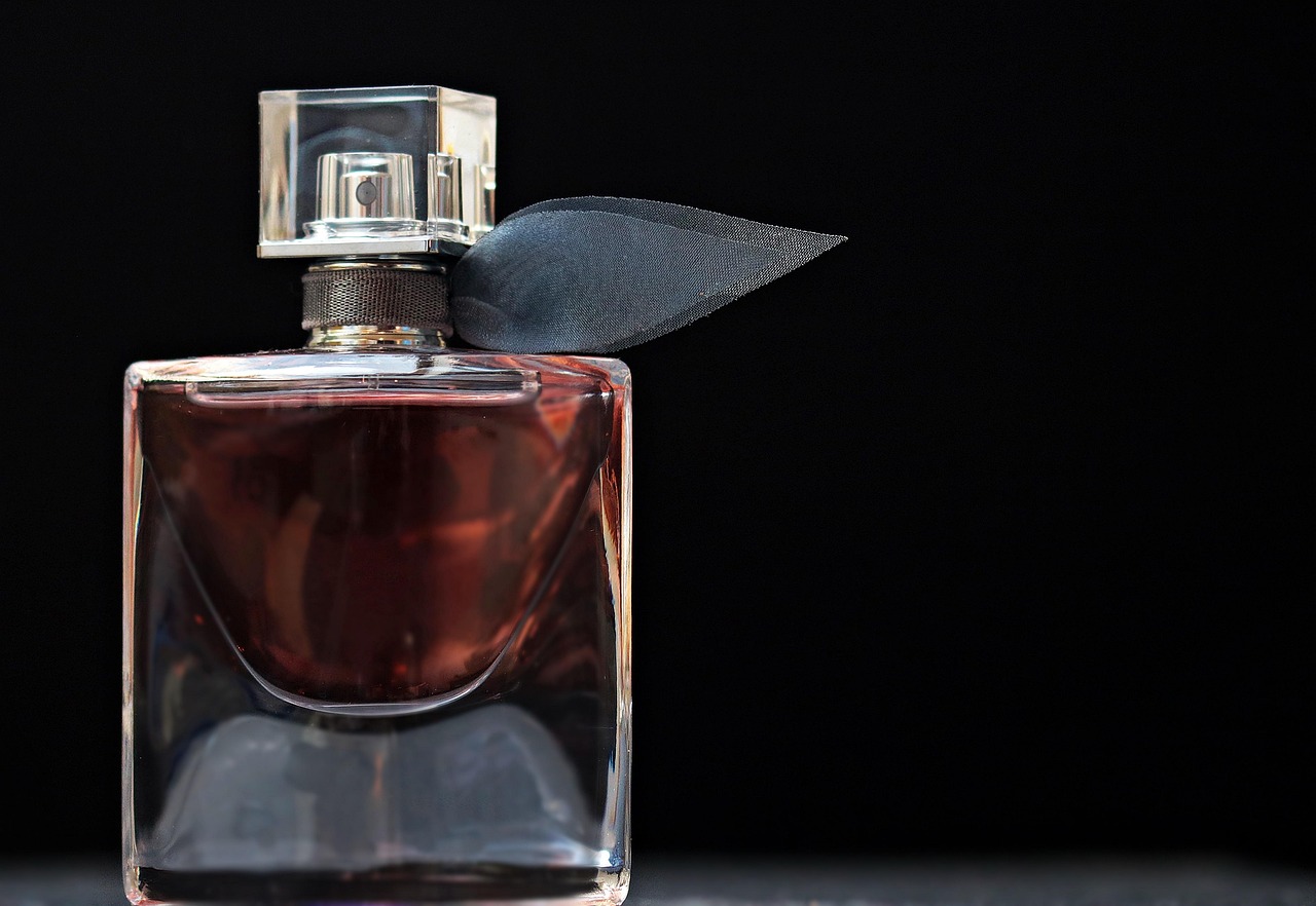 قیمت روز شیشه عطر خالی در بازار مشهد و تهران