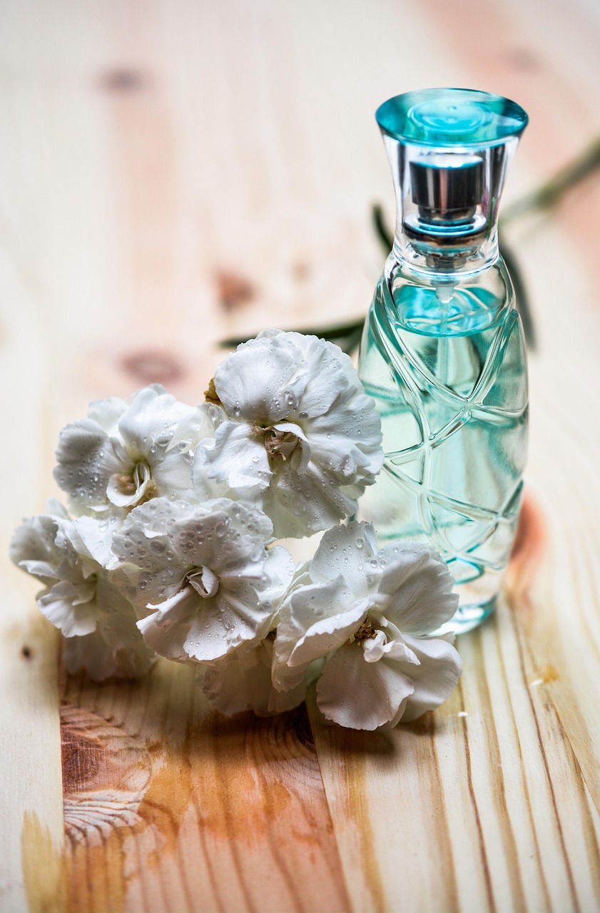 بهترین عطرهای مردانه برای مصارف اداری و محیط کار