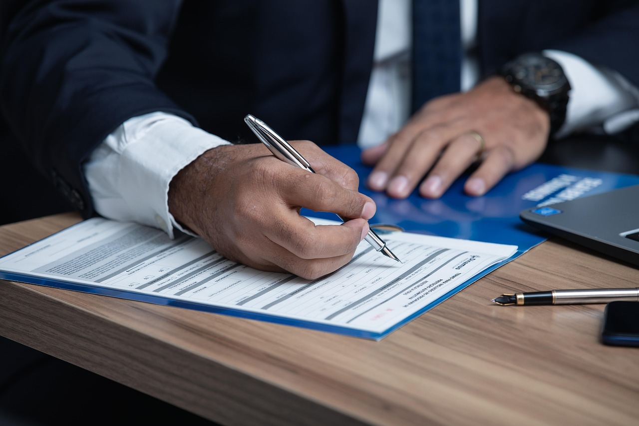 بهترین وکیل نارمک