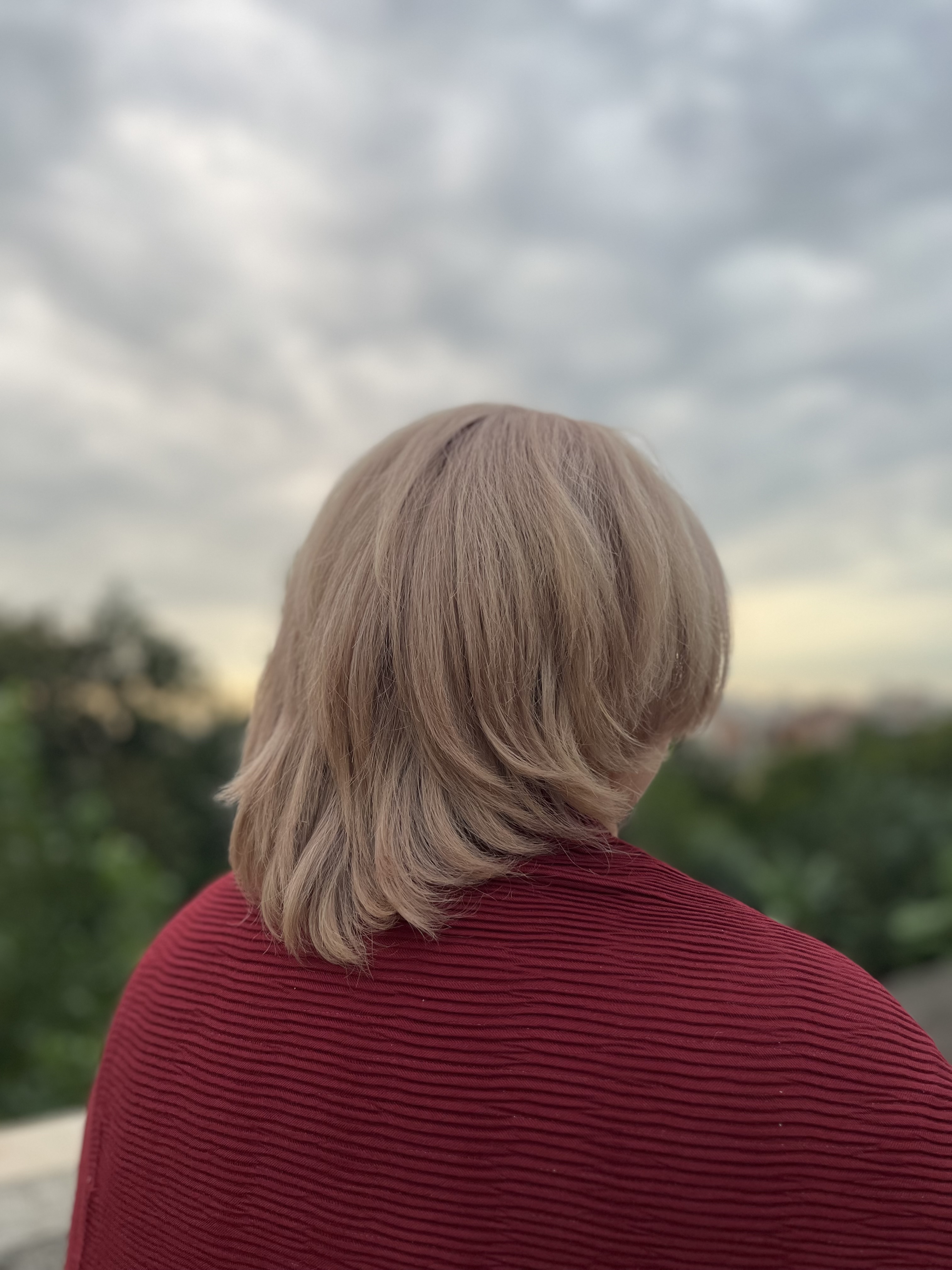 ارائه خدمات رنگ و لایت