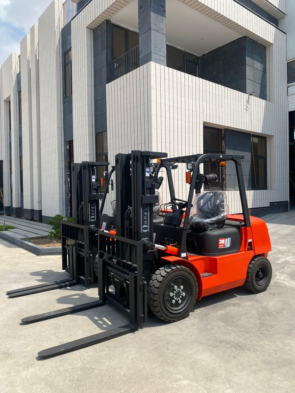 لیفتراک 3 تن اپال ؛ قدرت ، دوام و اطمینان